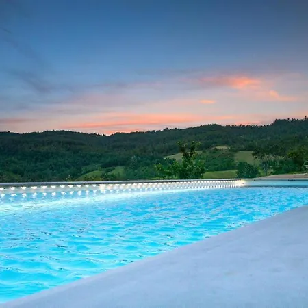 Nido D'amore Nei Colori Dernice