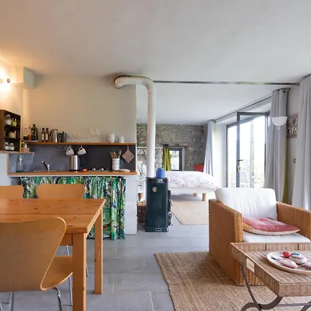 Nido D'amore Nei Colori Dernice